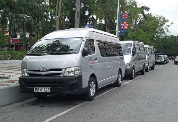 Xe cưới Toyota Hiace